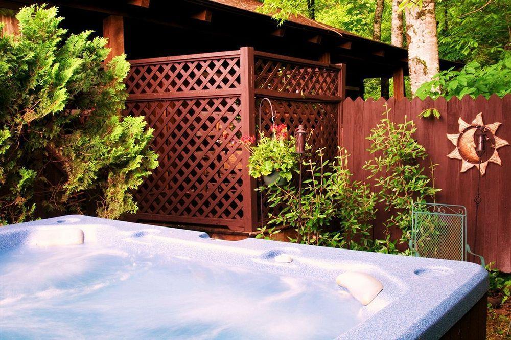 Creekwalk Inn And Cabins Cosby Exterior foto